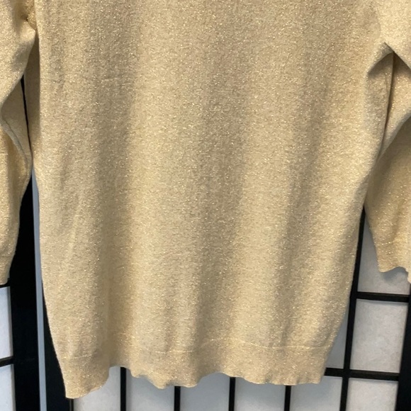 Top with gold threads excellent condition, size petite - Picture 3 of 11